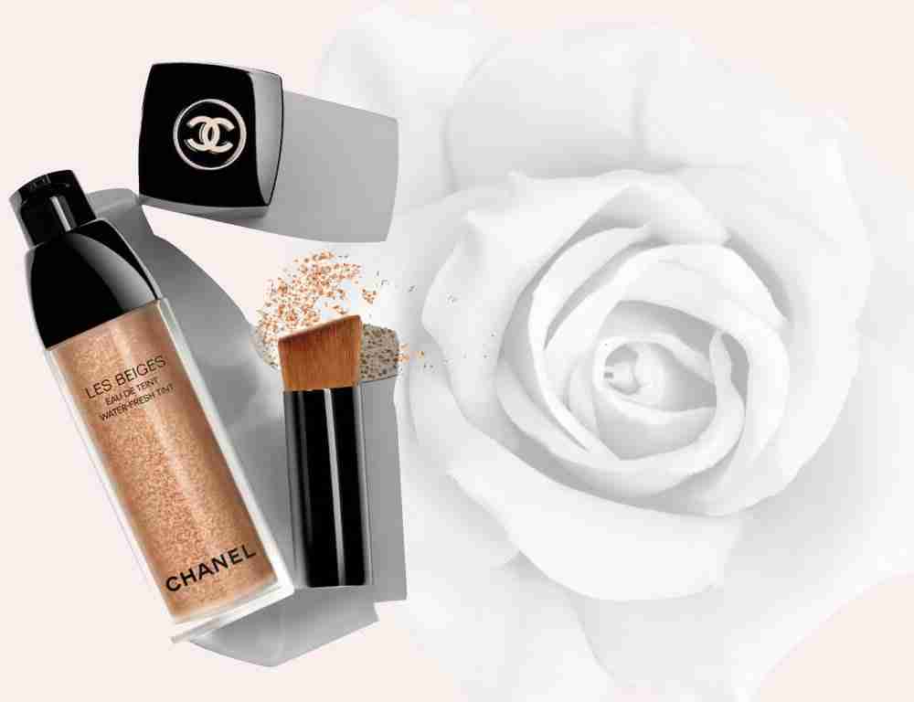 Fondotinta Les Beiges Eau de Teint di Chanel: Composto per il 75% da acqua