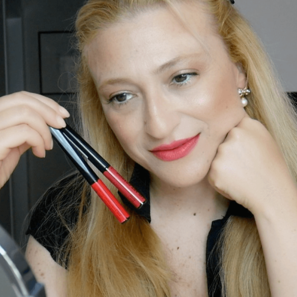 Rimmel London Lip Graffiti 2 IN 1 rossetto e matita labbra per una bocca pop che spacca