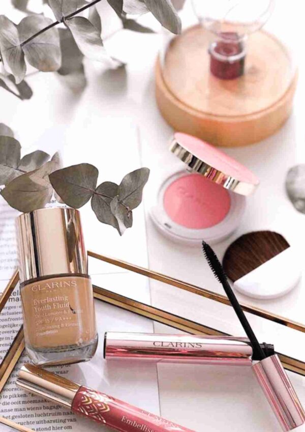 Nuovo fondotinta liquido Clarins Everlasting youth fluid
