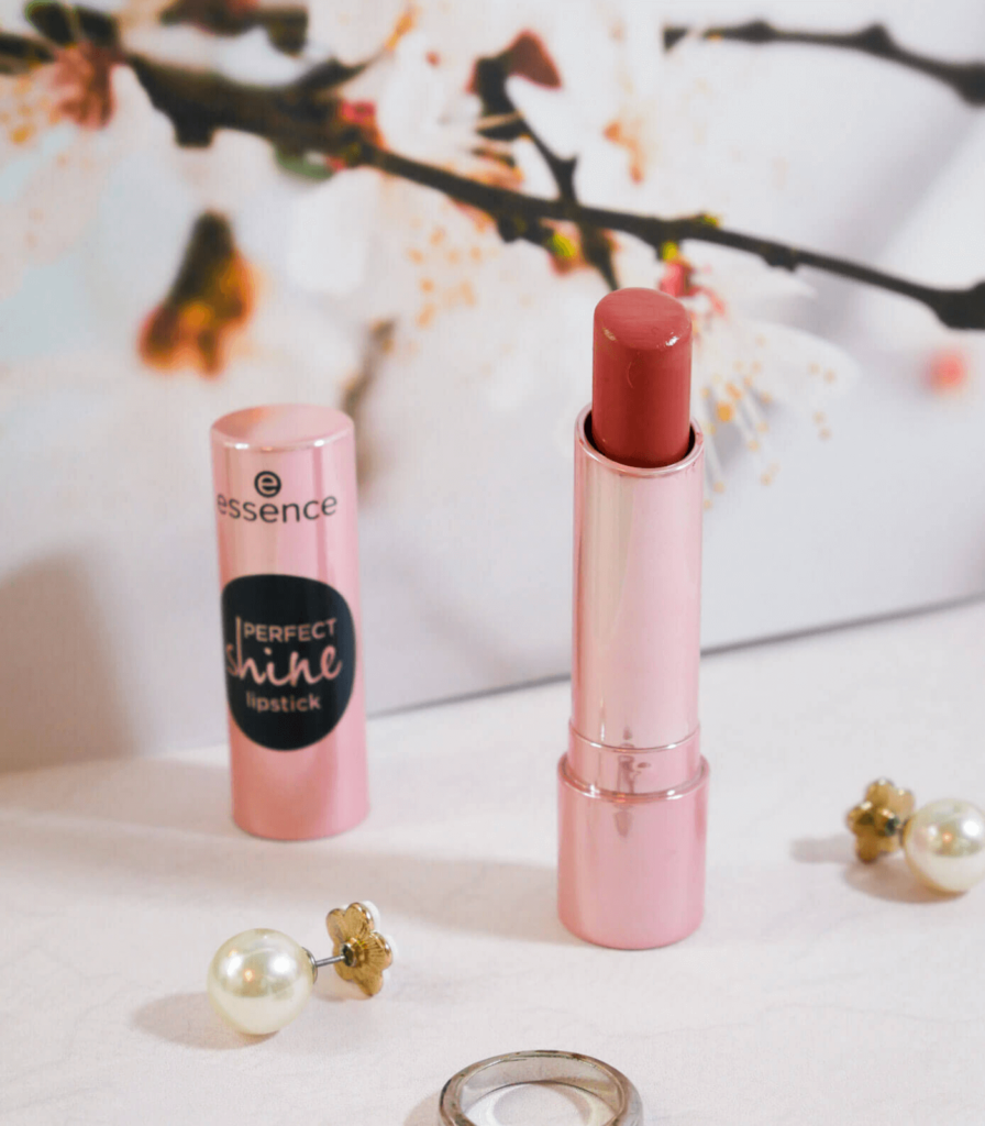 Essence Perfect Shine Lipstick