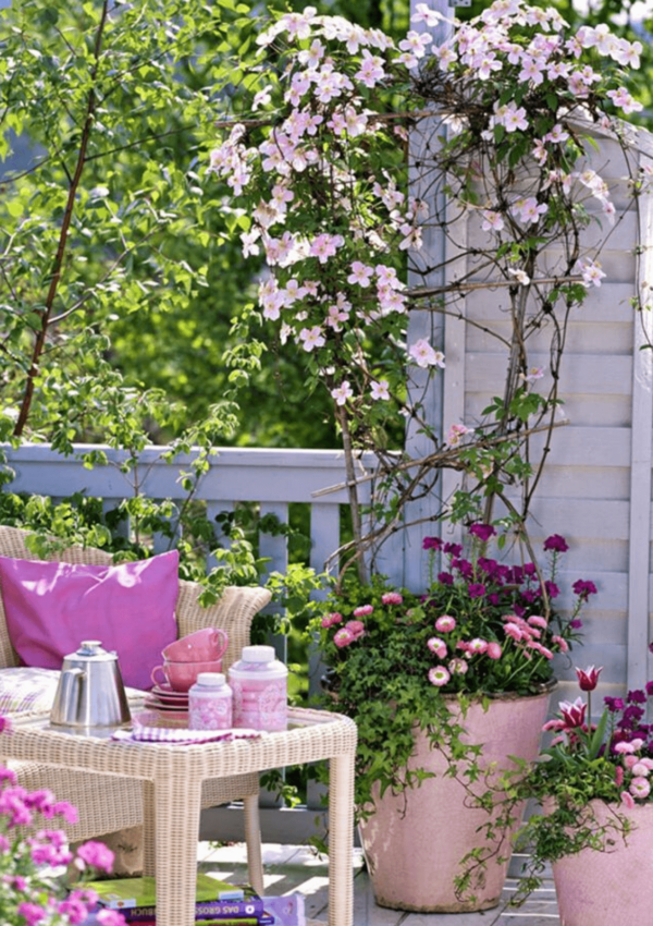 Tante idee per arredare il balcone
