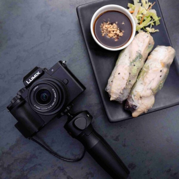 Nuova Panasonic Lumix G 100 la Mirrorless dedicata ai blogger e vlogger