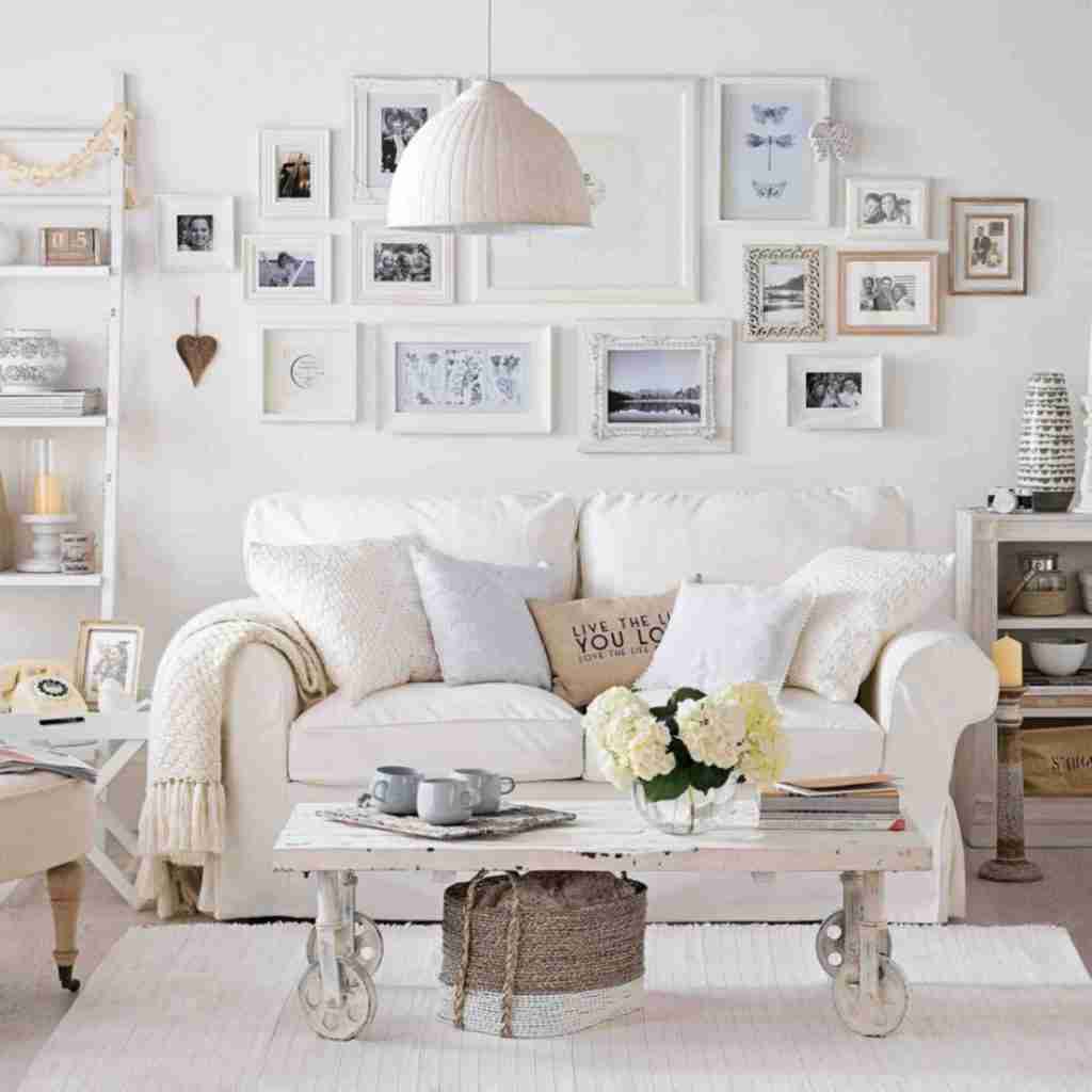 Come arredare il salotto in stile shabby chic