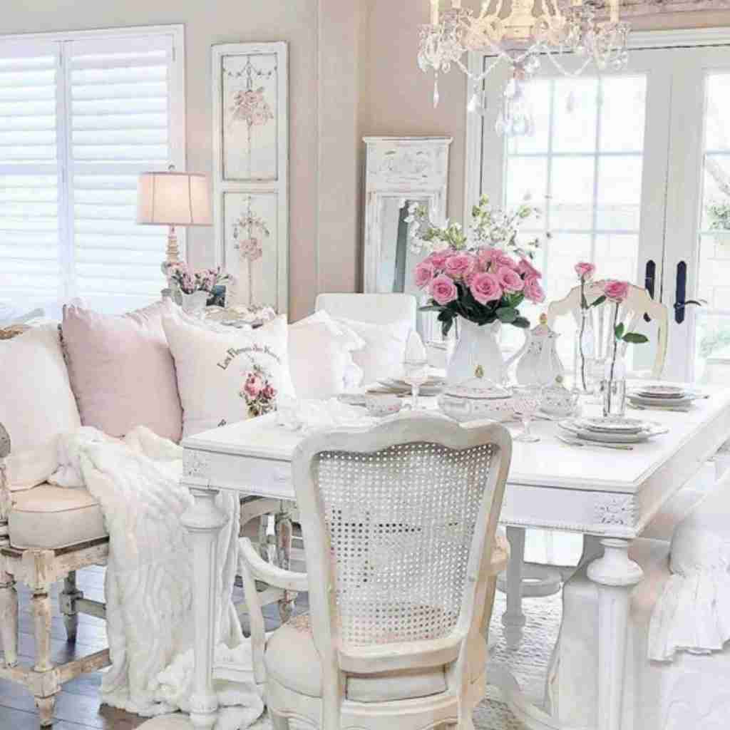 Come arredare il salotto in stile shabby chic