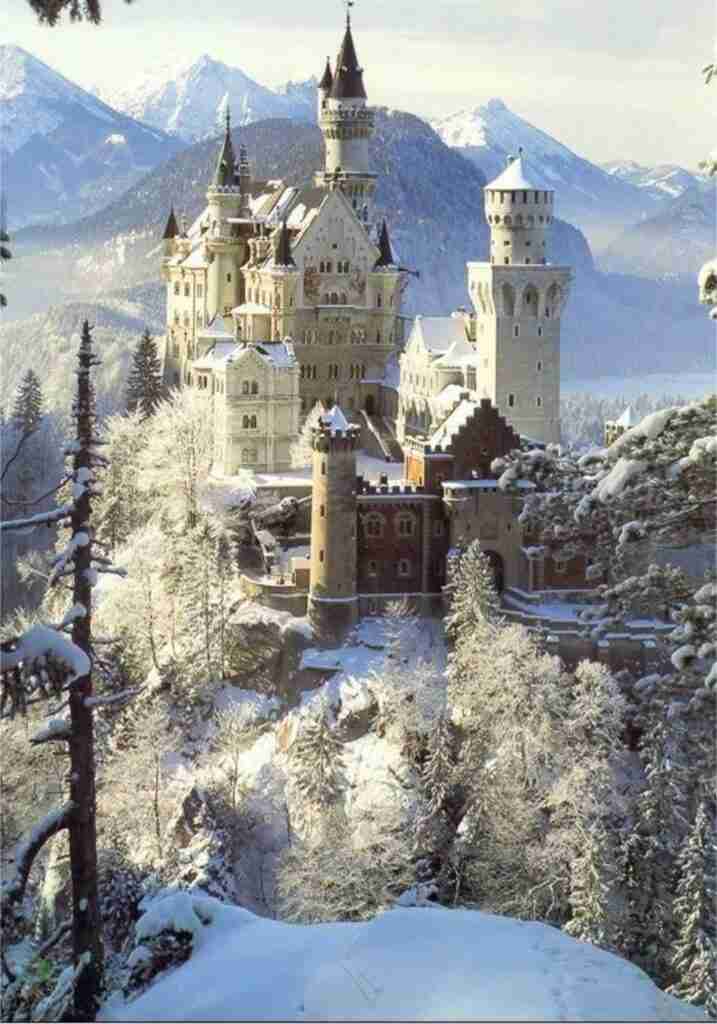 Il castello di Neuschwanstein