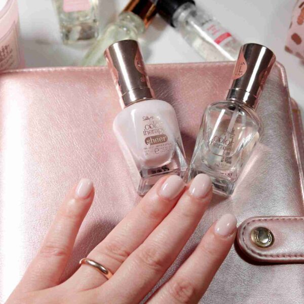 Manicure perfetta anche in casa con Sally Hansen