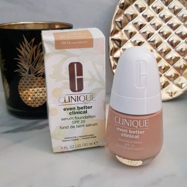 Fondotinta Clinique Even Better Clinical Serum Foundation