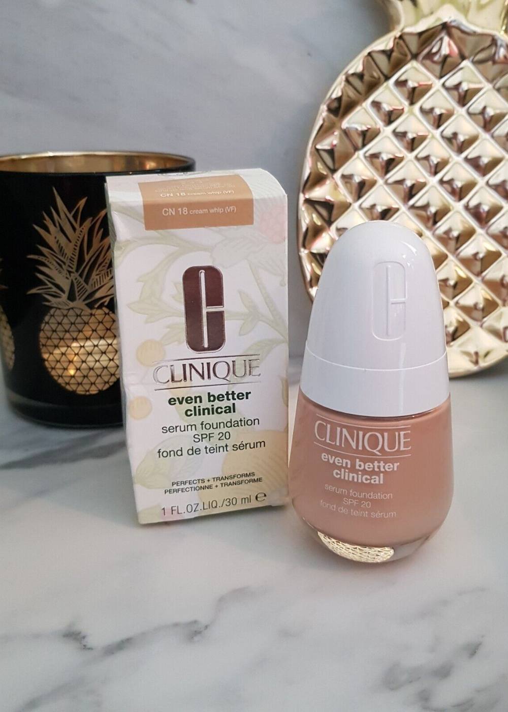 Fondotinta Clinique Even Better Clinical Serum Foundation