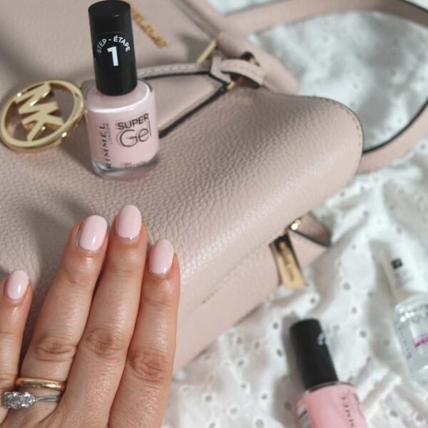 Smalti nude: i colori più belli
