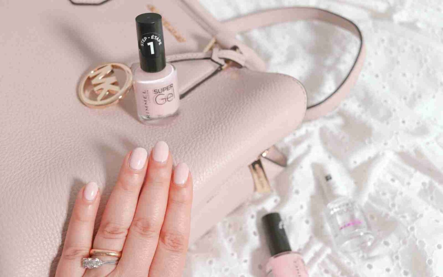 Smalti nude: i colori più belli