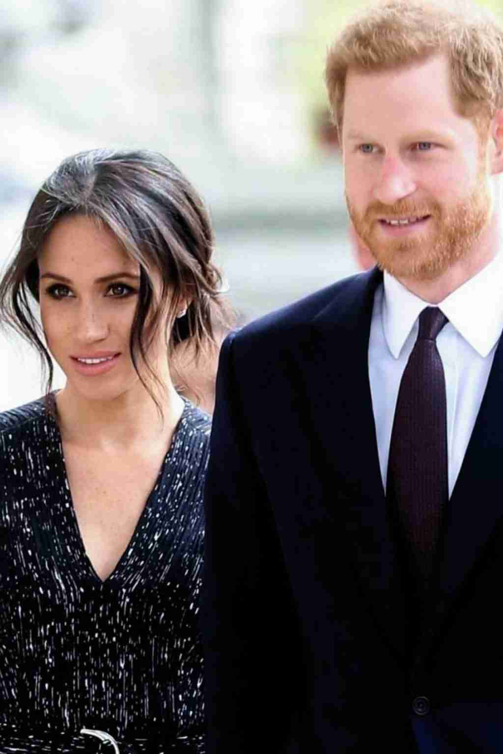Elisabetta II ha detto no! Meghan ed Harry non potranno più salire sul balcone di Buckingham Palace
