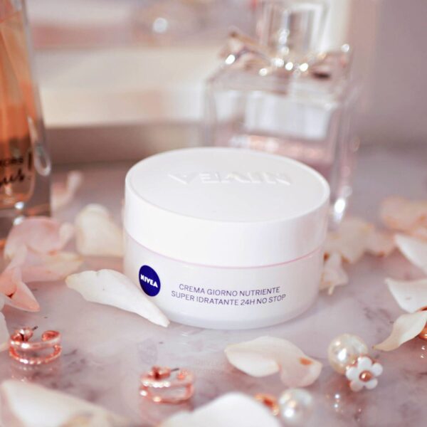 Nivea: Crema Giorno Nutriente