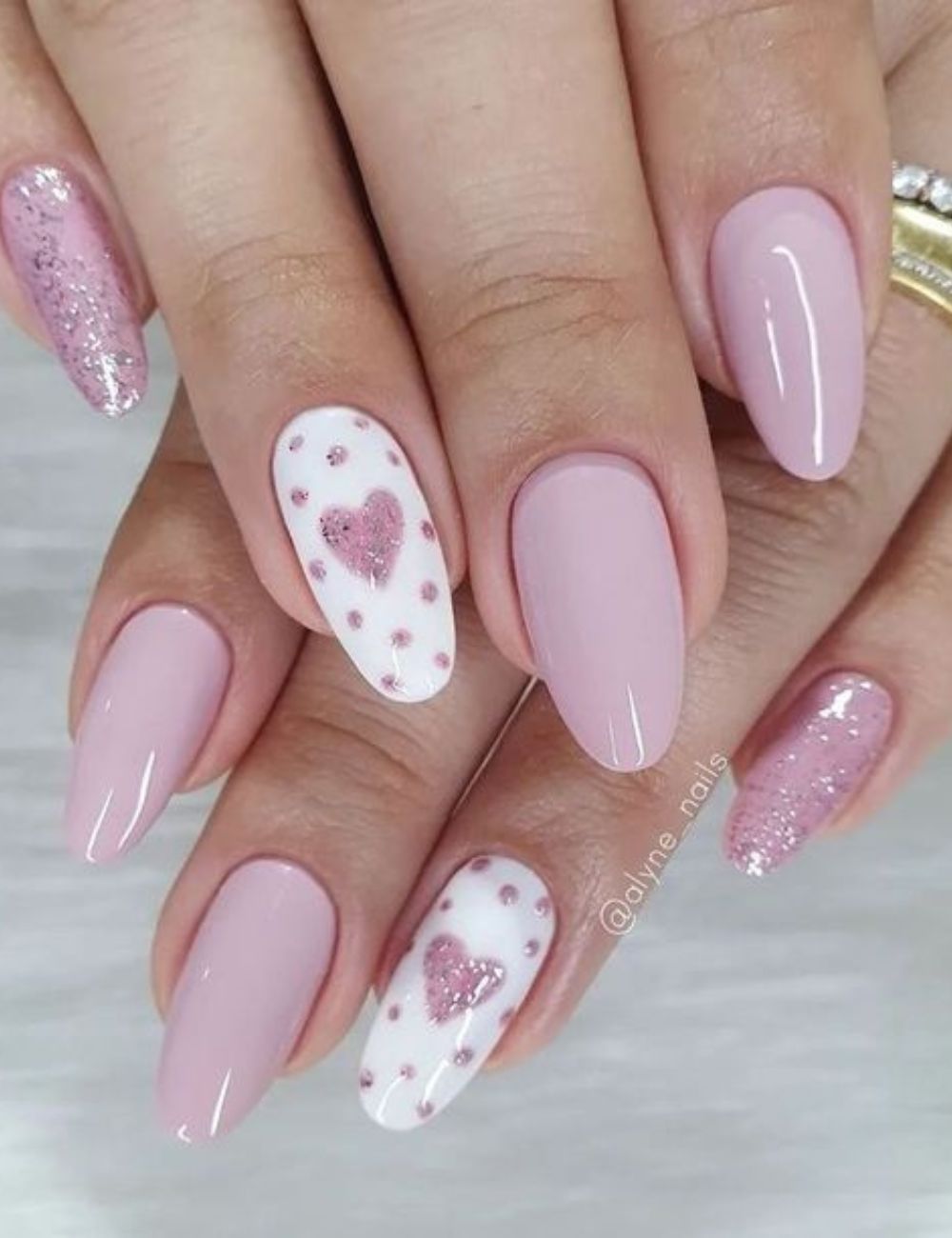 Nail Art romantiche per San Valentino