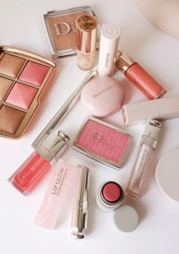 Come realizzare il trucco Parisian Pink Makeup