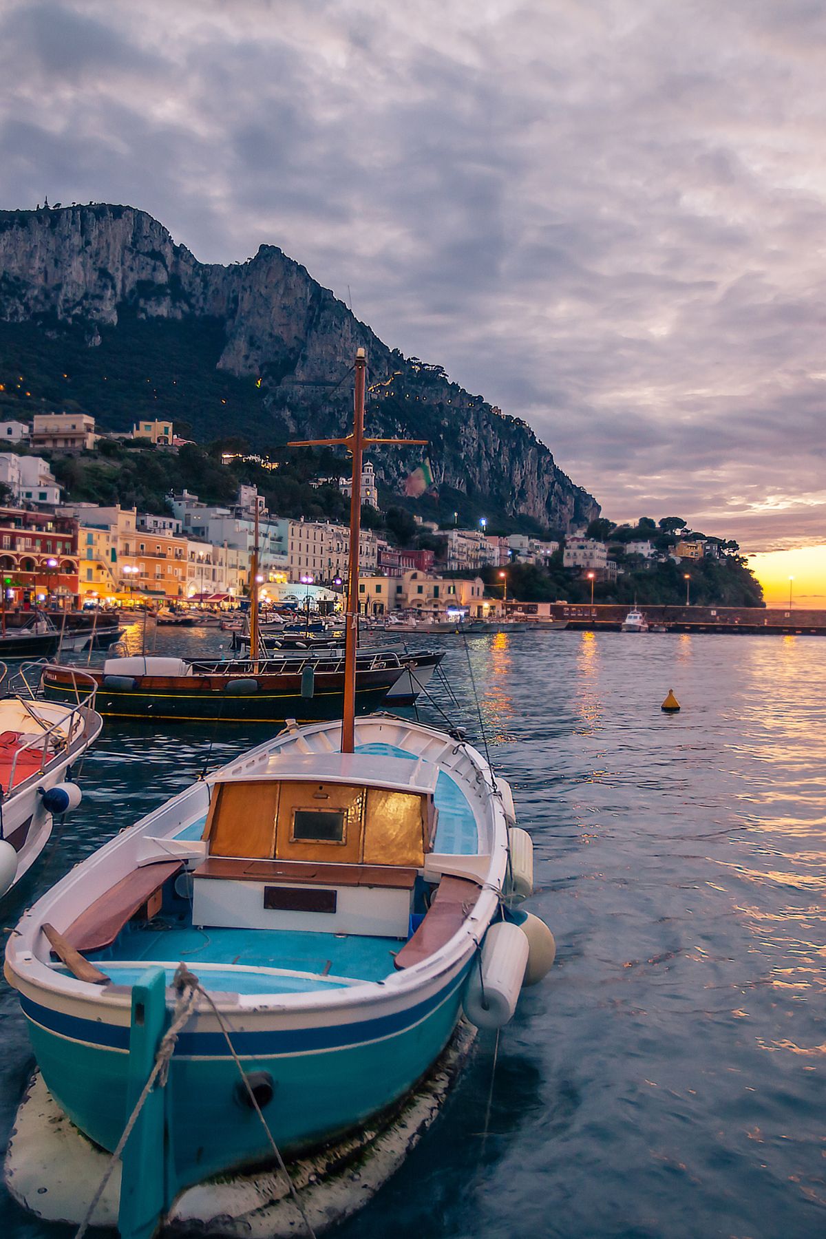 I segreti di Capri: Scopri tutto quello che c’ è da sapere per una vacanza indimenticabile