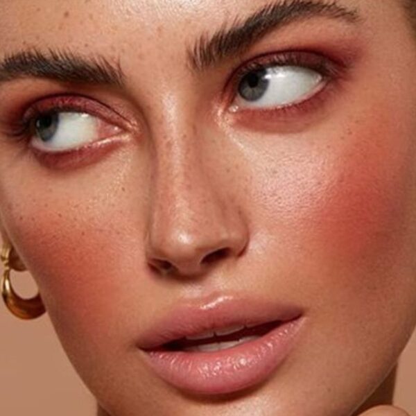 Tutte pazze per il sunburnt: il blush effetto scottatura