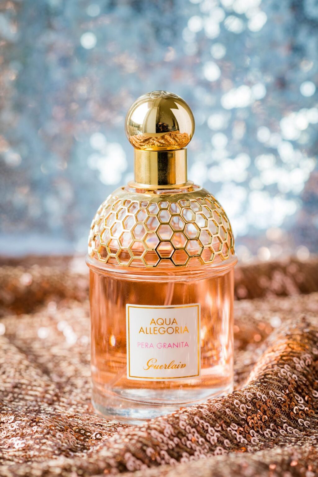 Profumi a confronto: scopriamo cosa differenzia l'Eau de Parfum dall'Eau de Toilette
