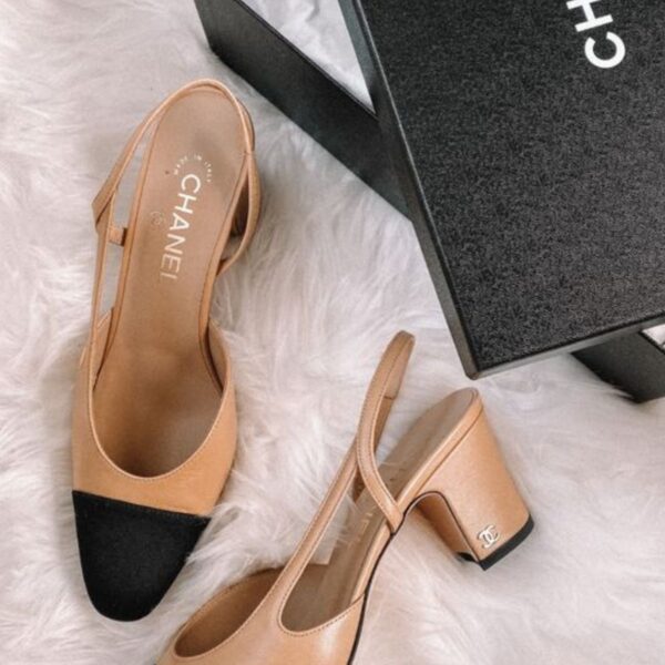 L'Evoluzione delle Slingback Chanel: Da Coco fino ad Oggi